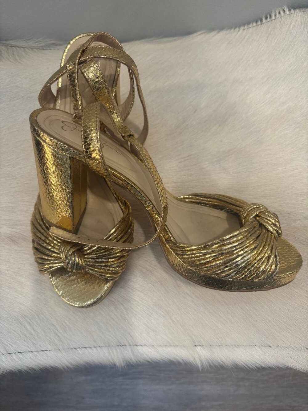 Jessica Simpson Darleena Metallic Gold Knotted Block Heel Sandals (Size 8.5W)